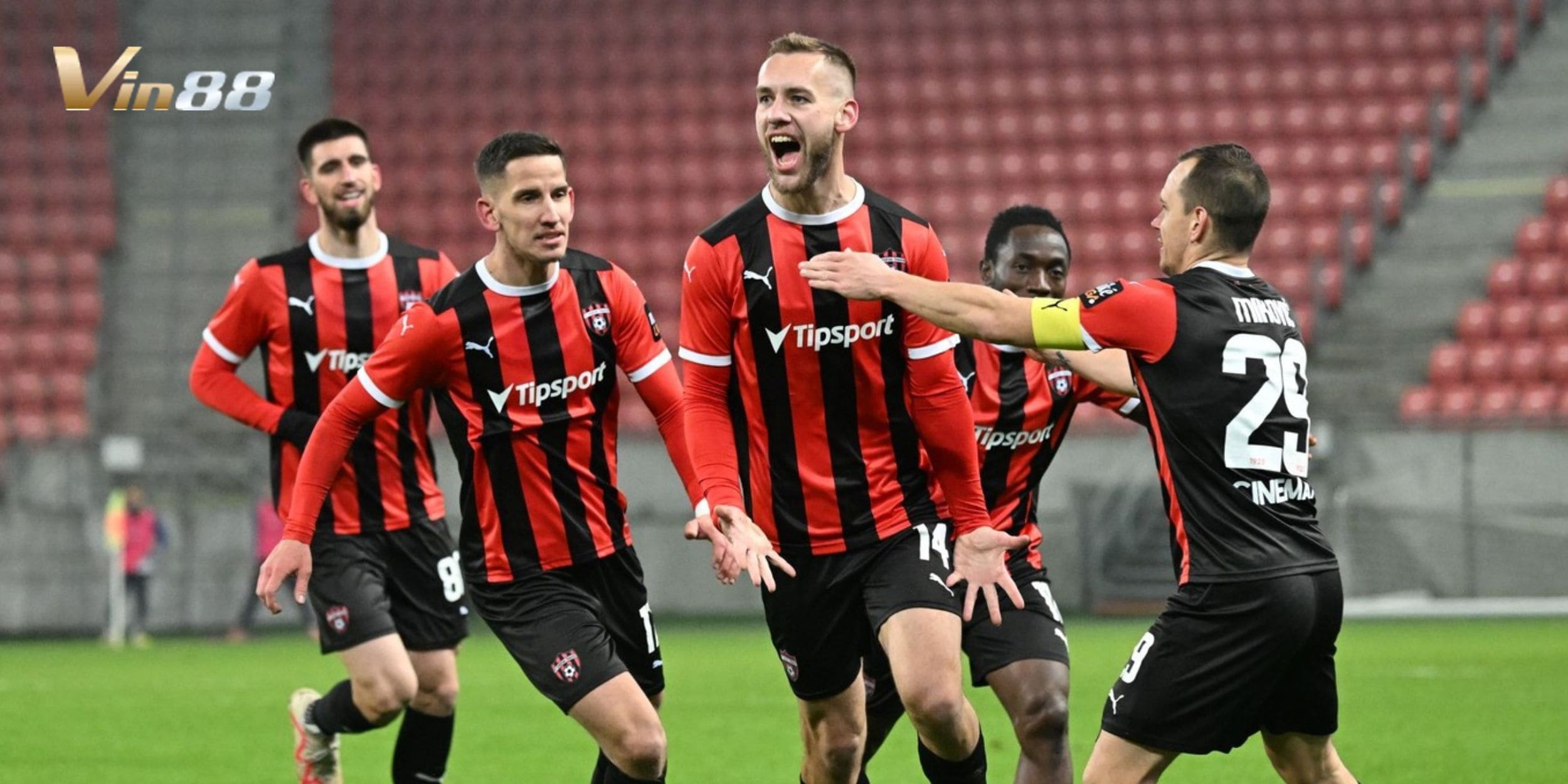 Spartak Trnava tấn công nhiều nhưng lại không ghi được bàn thắng