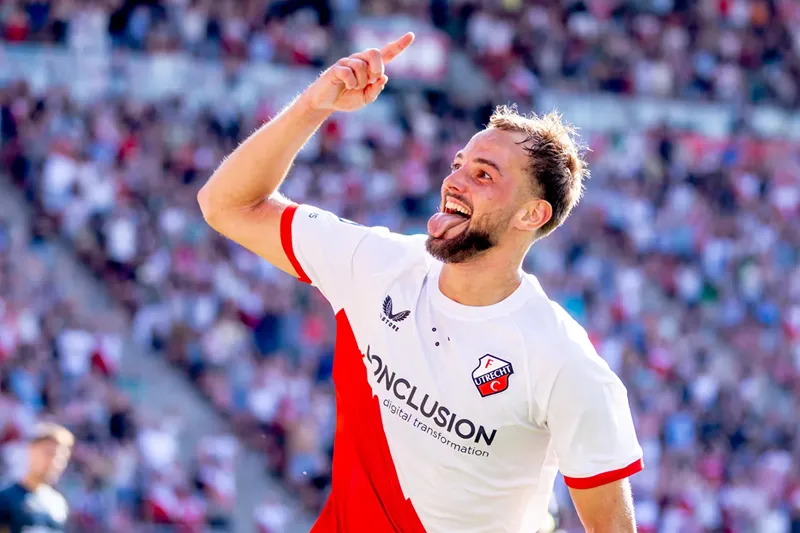 Nhận định bóng đá về trận đấu giữa Utrecht vs Zrinjski Mostar uk88