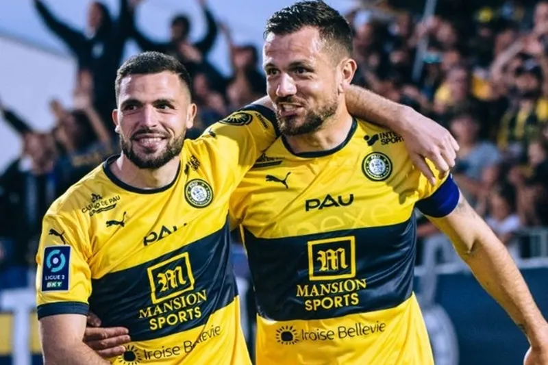 Tip Kèo Bóng Đá Pau FC vs Reims uk88