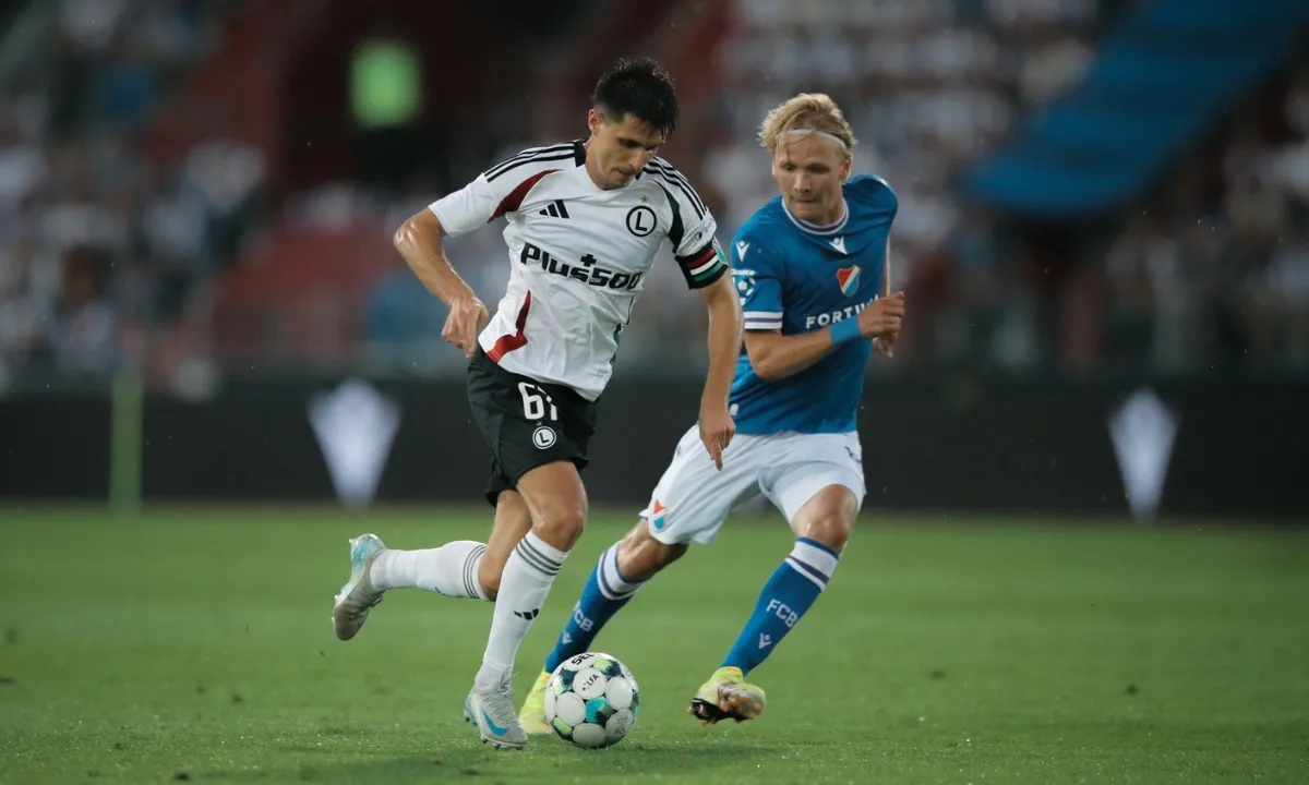 Phân tích phong độ AEK Larnaca vs Legia Warszawa