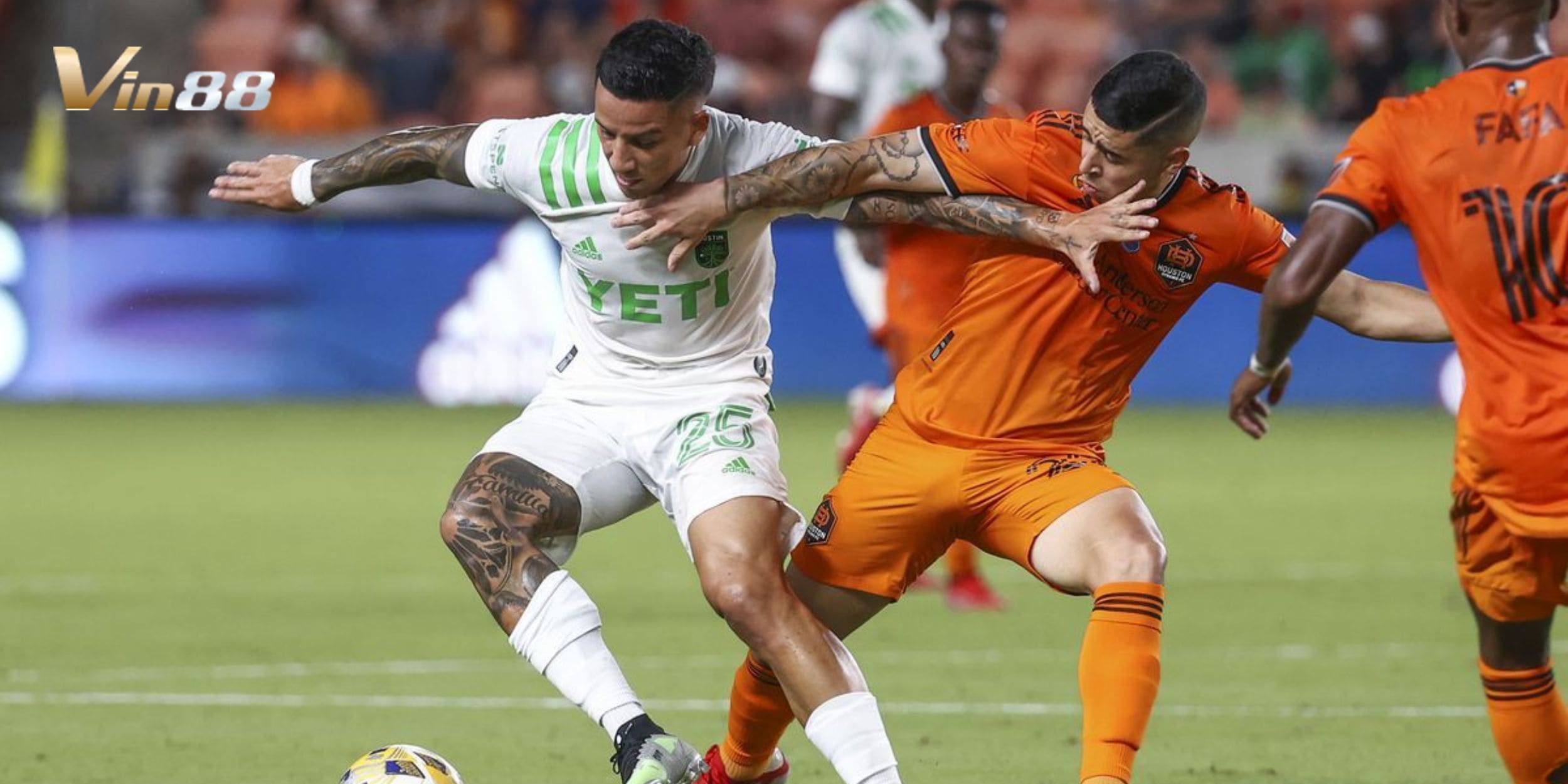 Austin FC ghi 8 bàn/5 trận, trong khi Houston Dynamo thủng lưới 10 bàn