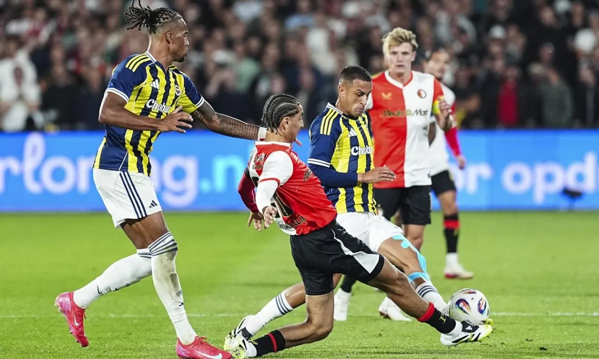 Phân tích phong độ Fenerbahce vs Feyenoord