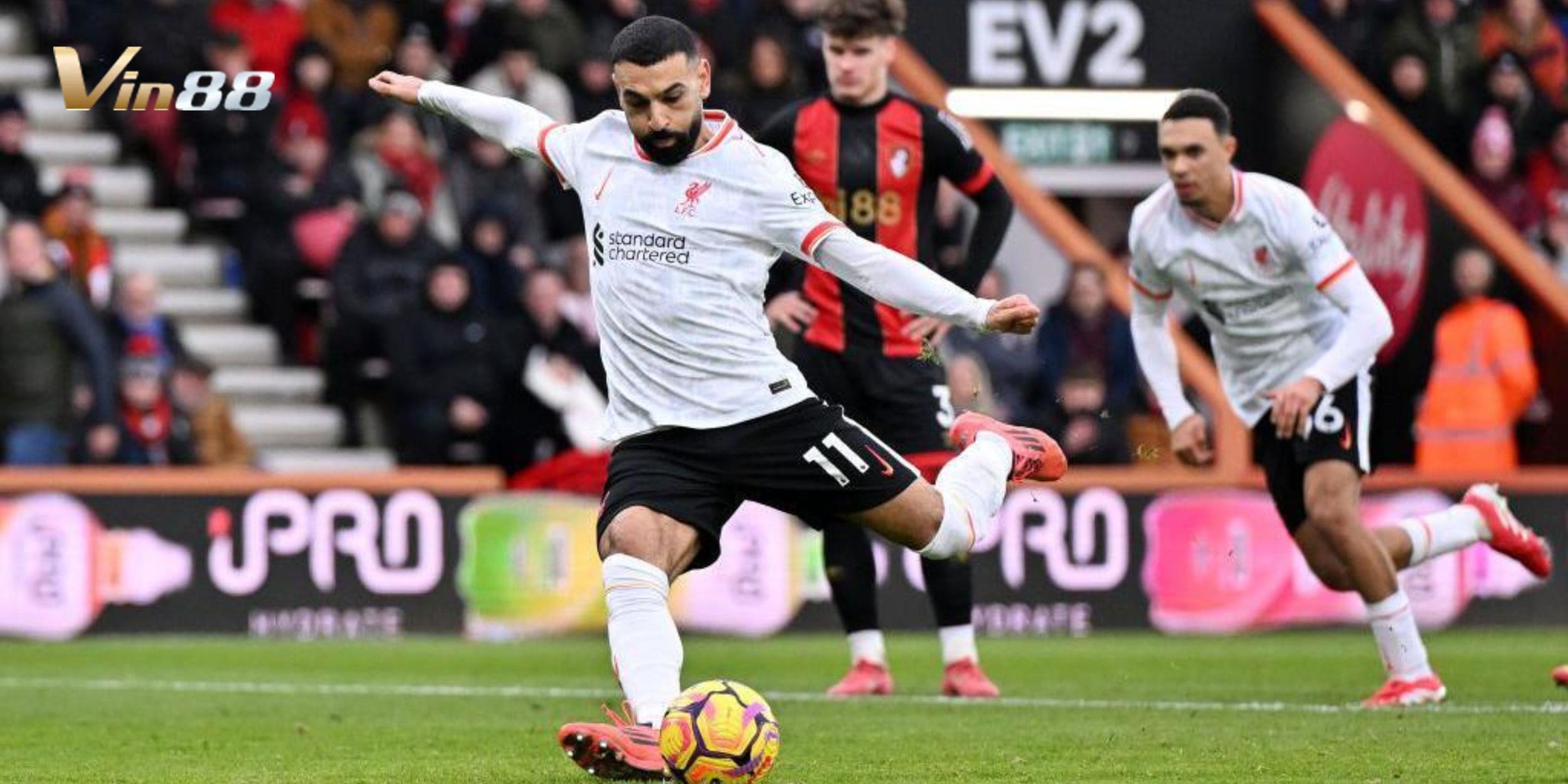 Liverpool thi đấu ấn tượng, đối lập với chuỗi trận thất thường của Bournemouth