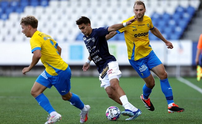 Màn đụng độ kịch tính Gnistan vs AC Oulu