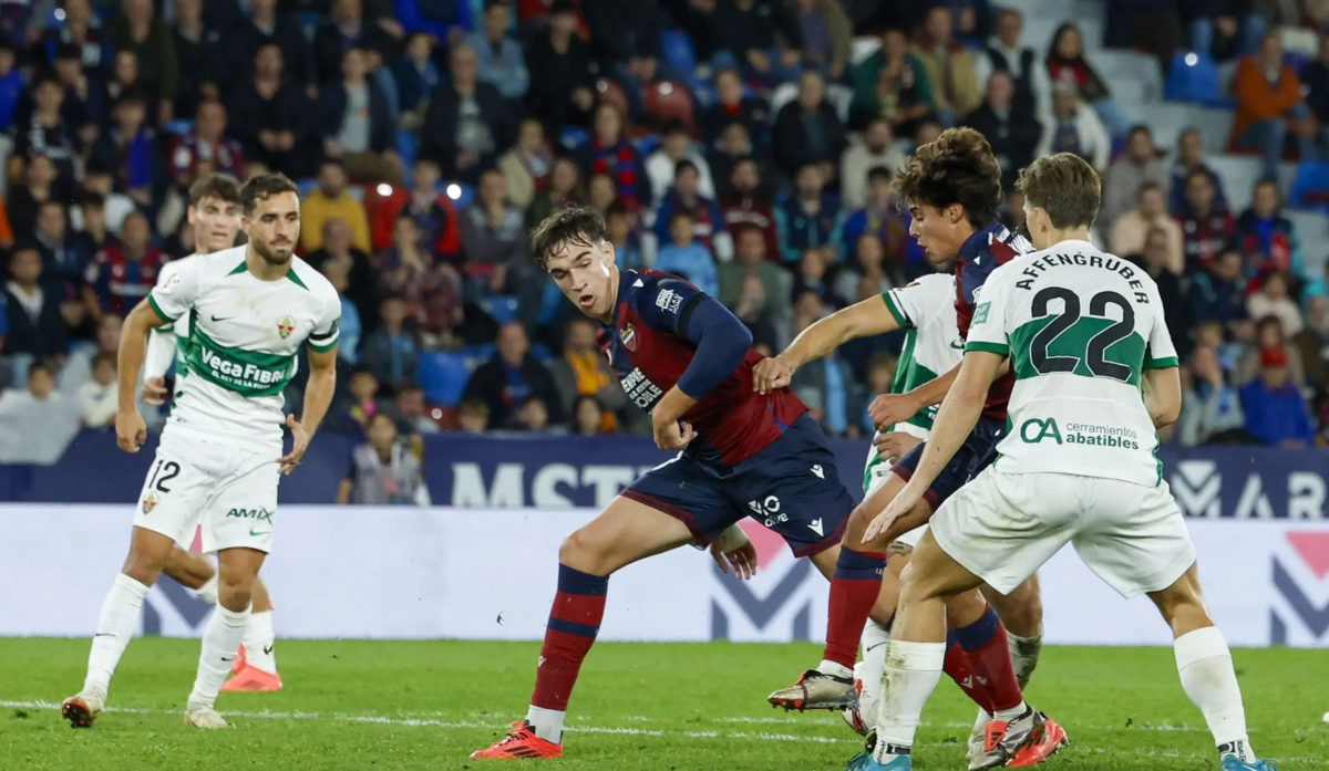 Dự đoán tỷ số Elche - Levante: 1-2