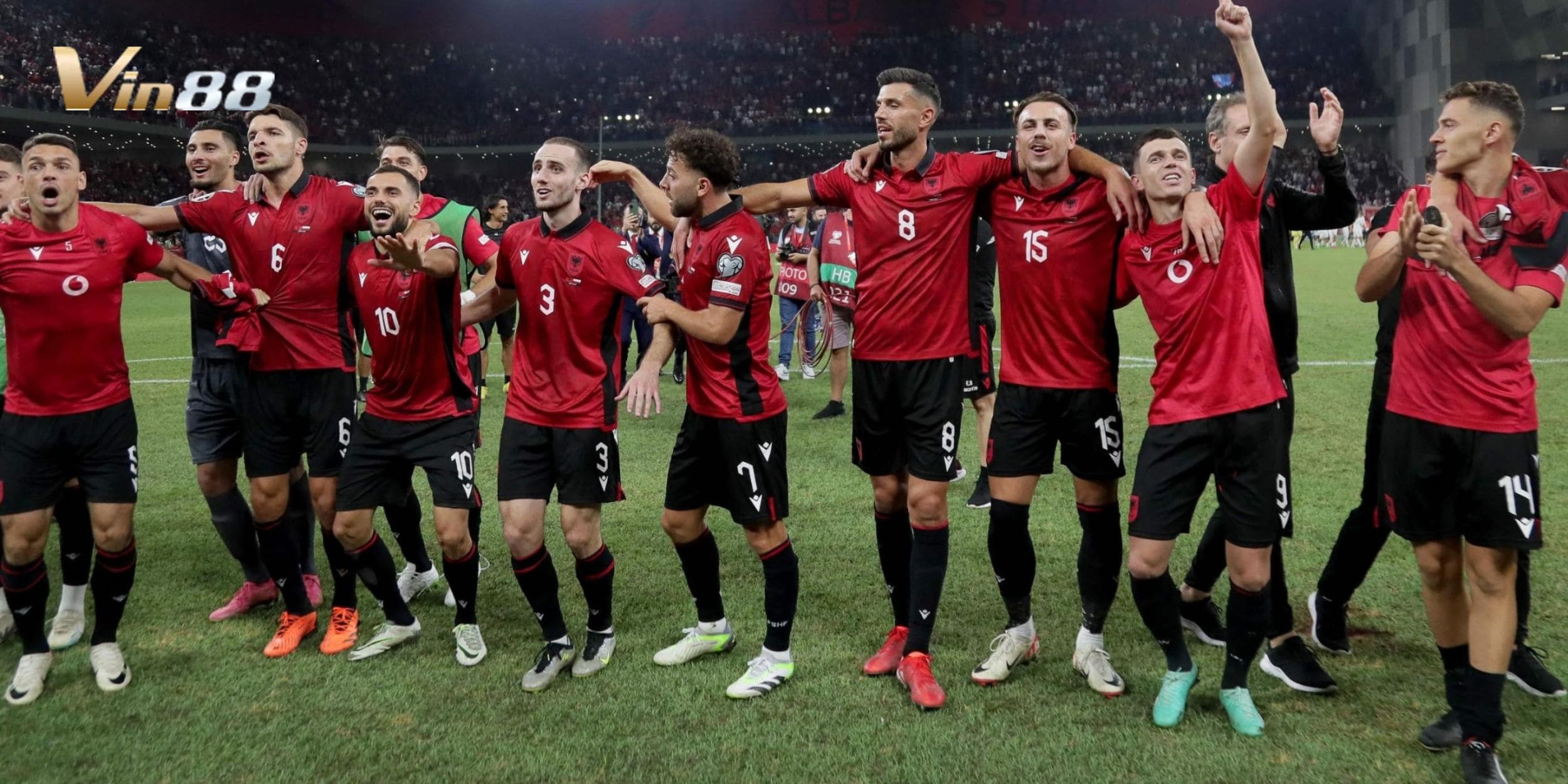 Albania duy trì sự ổn định với lối chơi kỷ luật và hàng thủ chắc chắn
