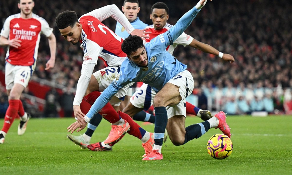 Phân tích phong độ Arsenal vs Man City