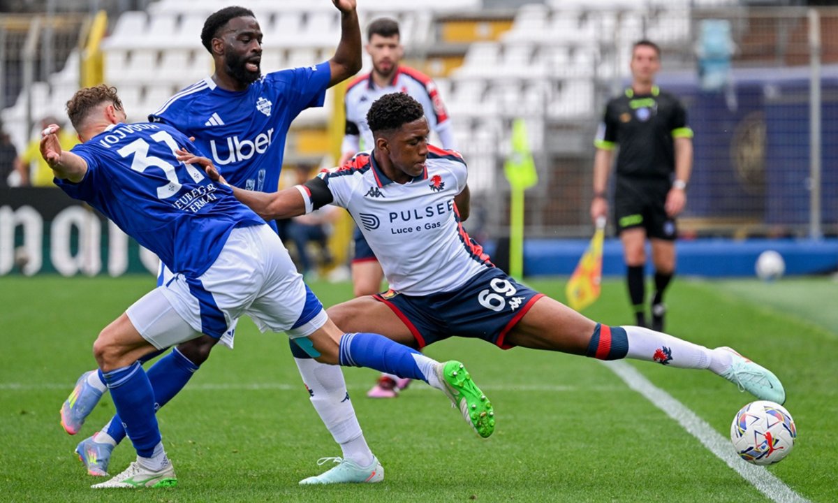 Phân tích phong độ Como vs Genoa