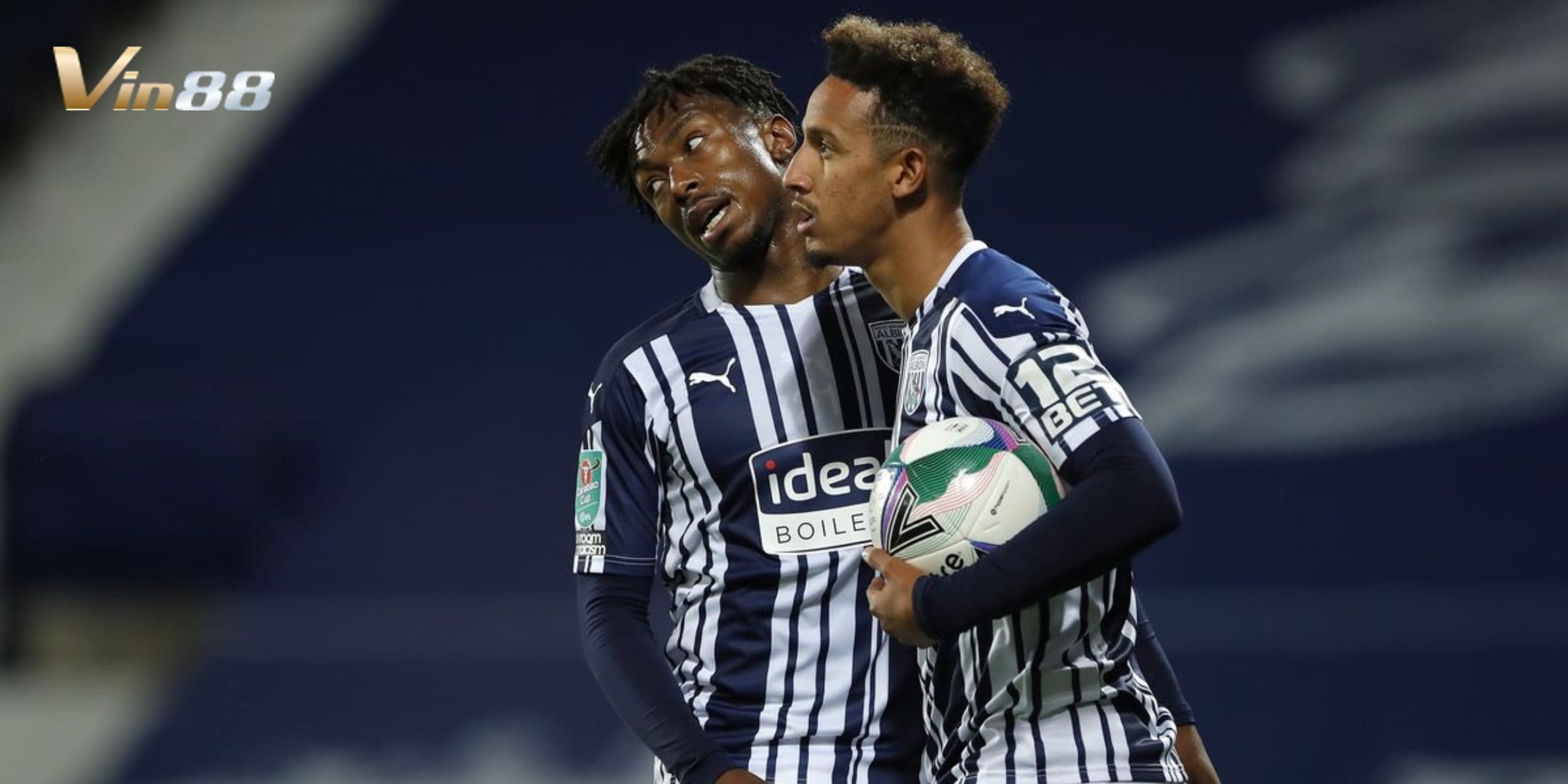 Hàng thủ West Brom chưa tạo được sự chắc chắn cần thiết
