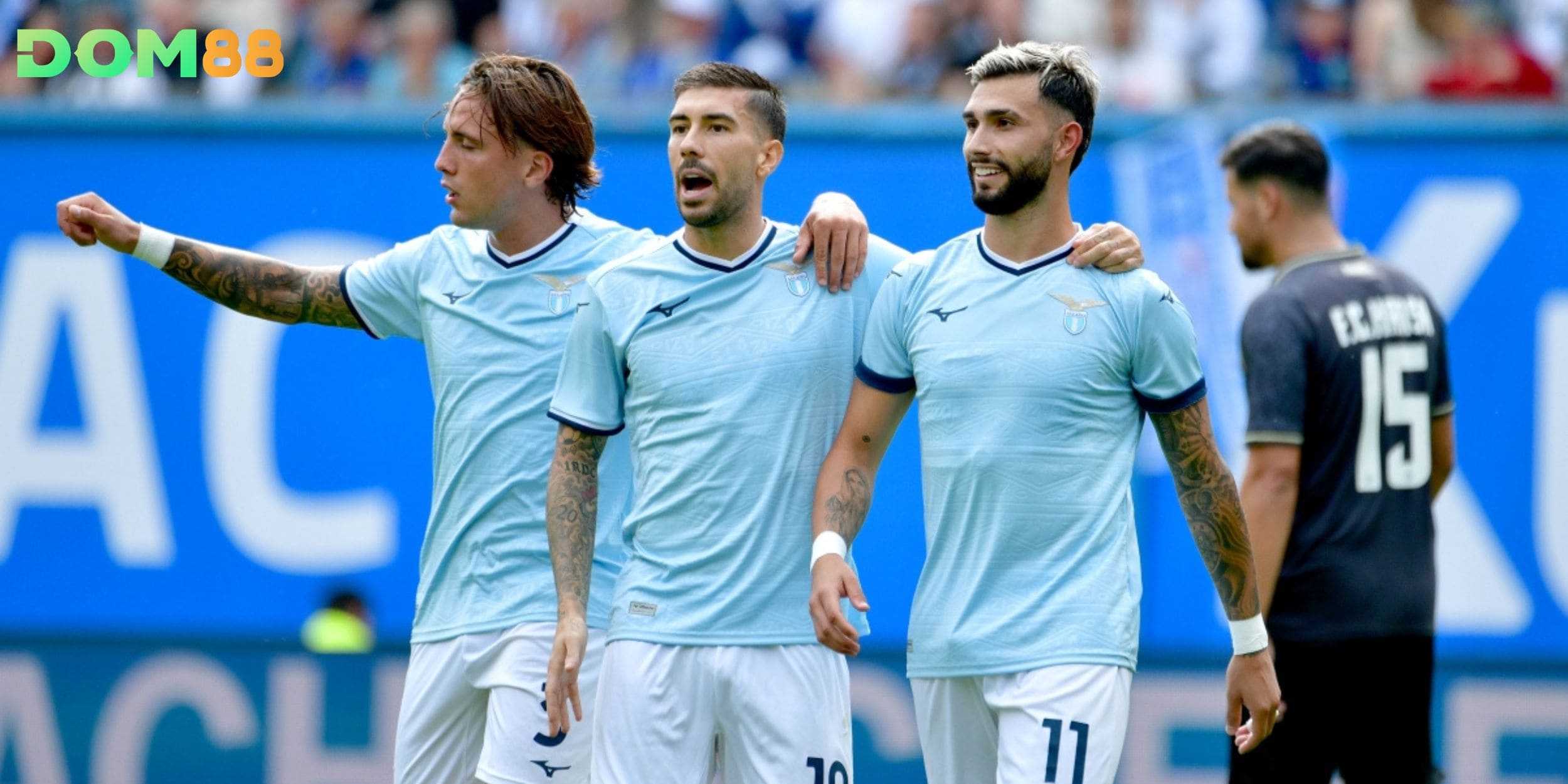 HLV Maurizio Sarri cùng sơ đồ 4-3-3 quen thuộc trong trận đấu giữa Genoa vs Lazio