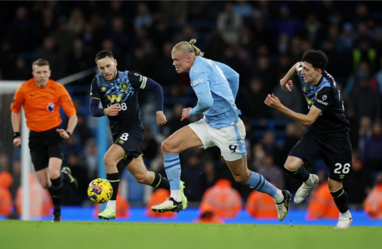 Trước trận đấu Man City vs Burnley