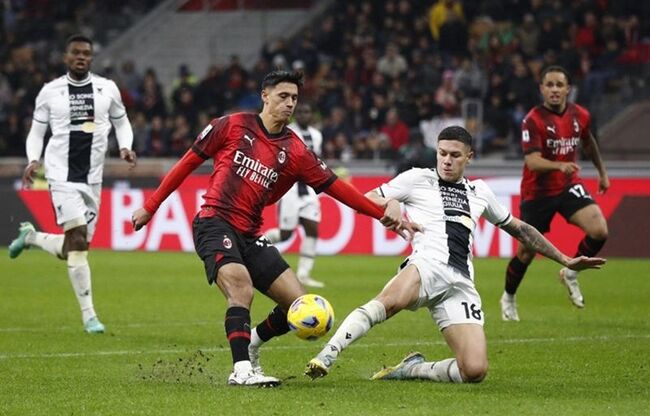 Màn đụng độ giữa Udinese vs AC Milan