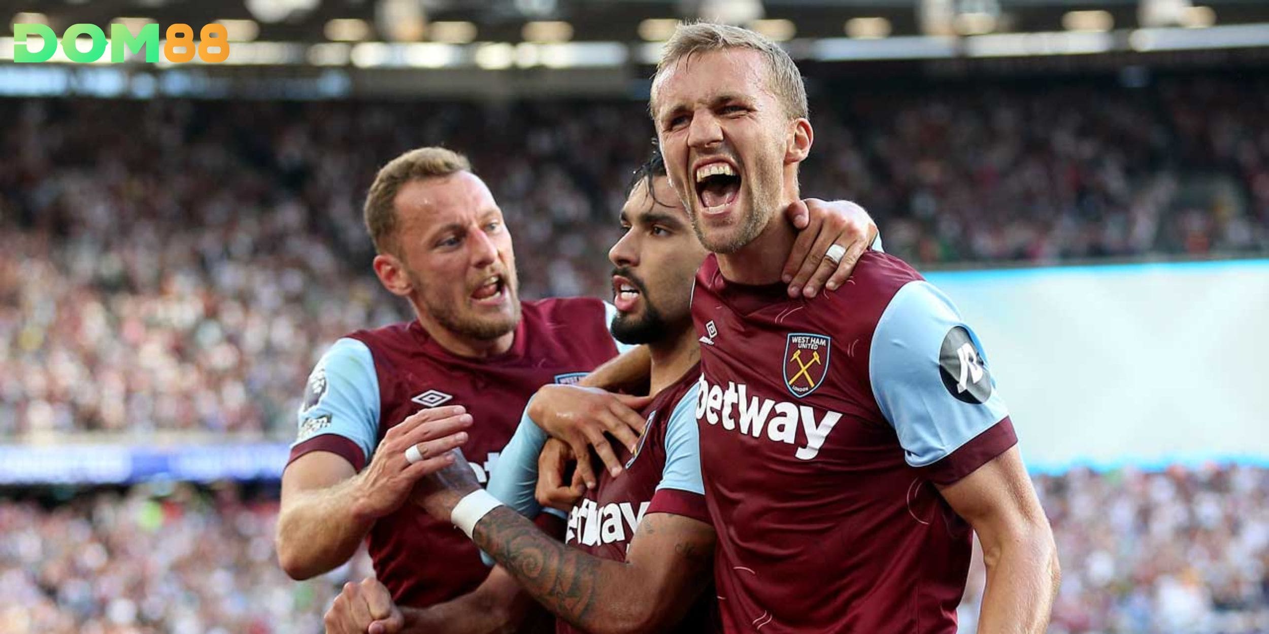 West Ham mới chỉ có 3 điểm sau 5 vòng, rơi vào nhóm cuối bảng Ngoại Hạng Anh