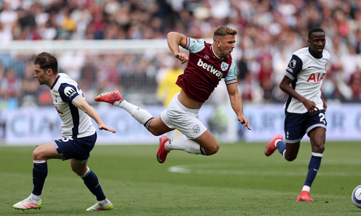 Phân tích phong độ West Ham vs Tottenham