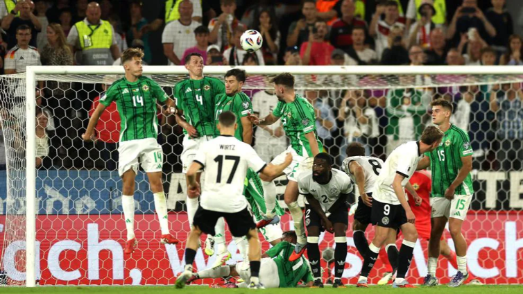 Trước trận đấu Bắc Ireland vs Đức