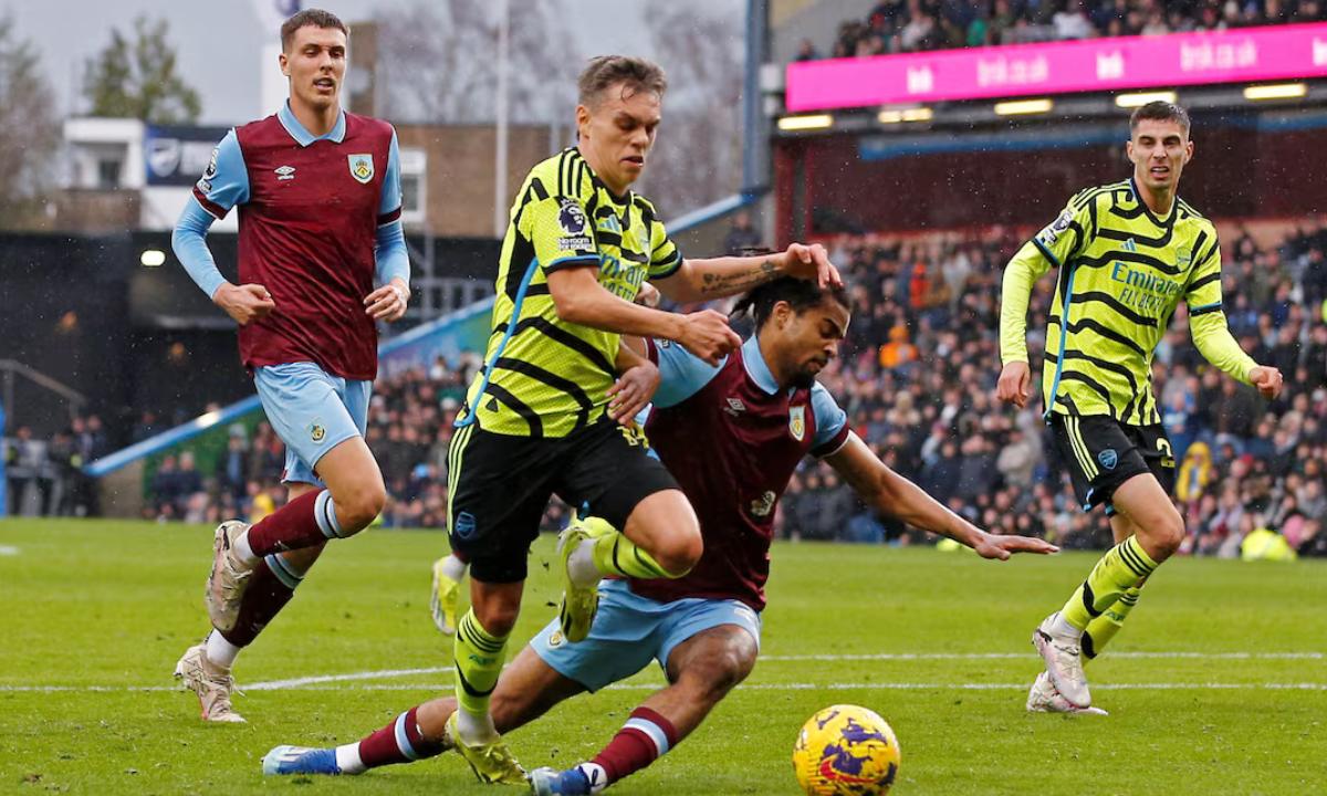 Trước giờ bóng lăn