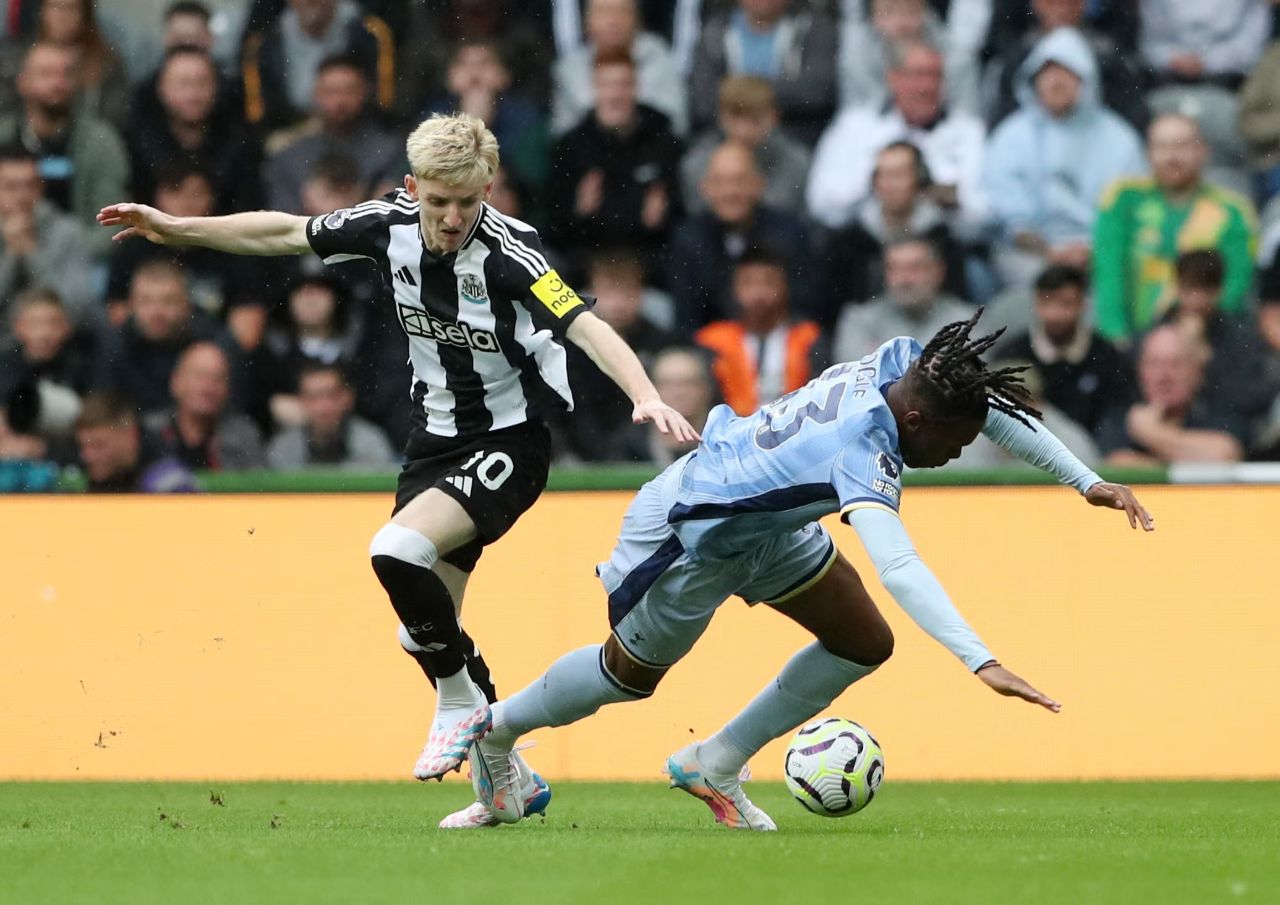 Trước giờ bóng lăn