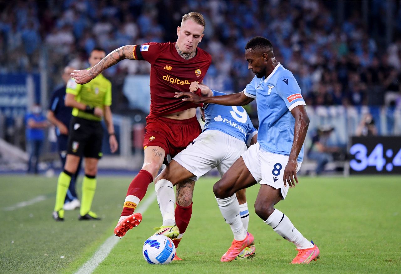 Trước giờ bóng lăn