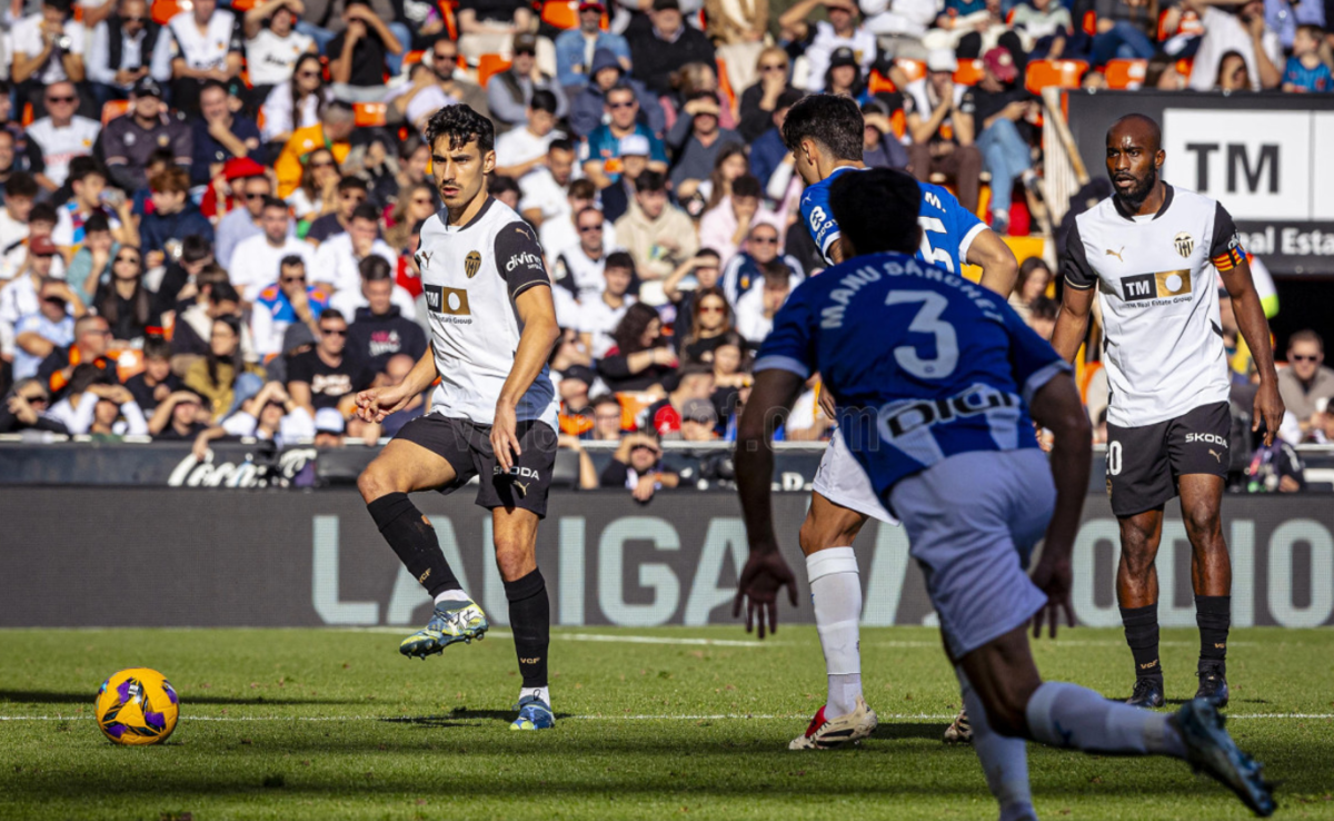 Dự đoán tỷ số Alaves - Valencia: 3-1