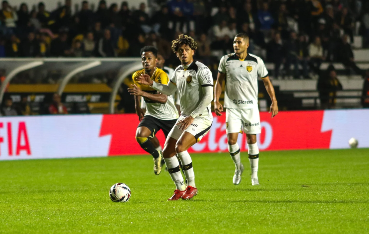 Dự đoán tỷ số Amazonas - Criciuma: 1-3