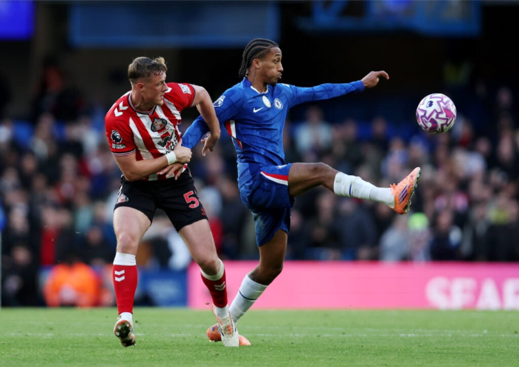 Trước trận đấu Burnley vs Chelsea