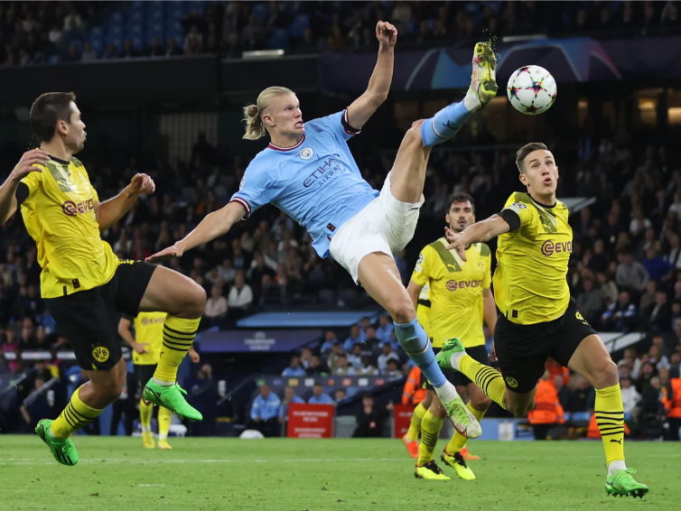 Trước trận đấu Man City vs Dortmund