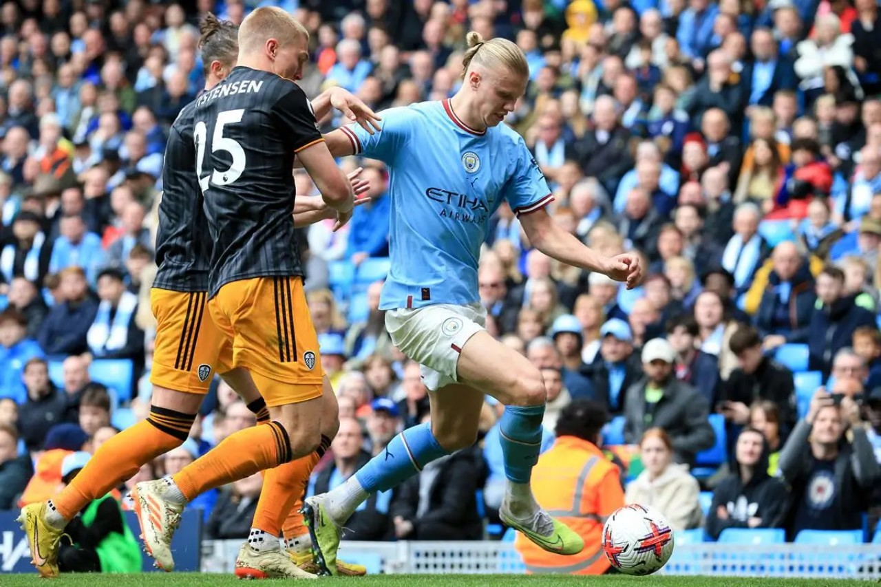 Trước giờ bóng lăn