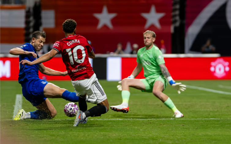 Trước trận đấu Man Utd vs Everton