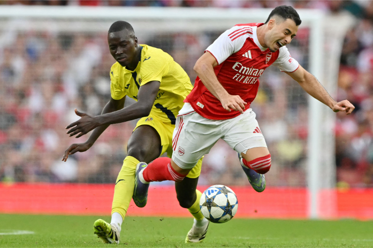 Trước trận đấu Slavia Praha vs Arsenal