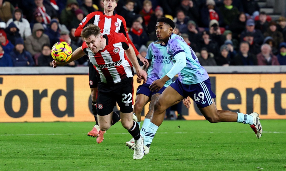 Phân tích phong độ Arsenal vs Brentford