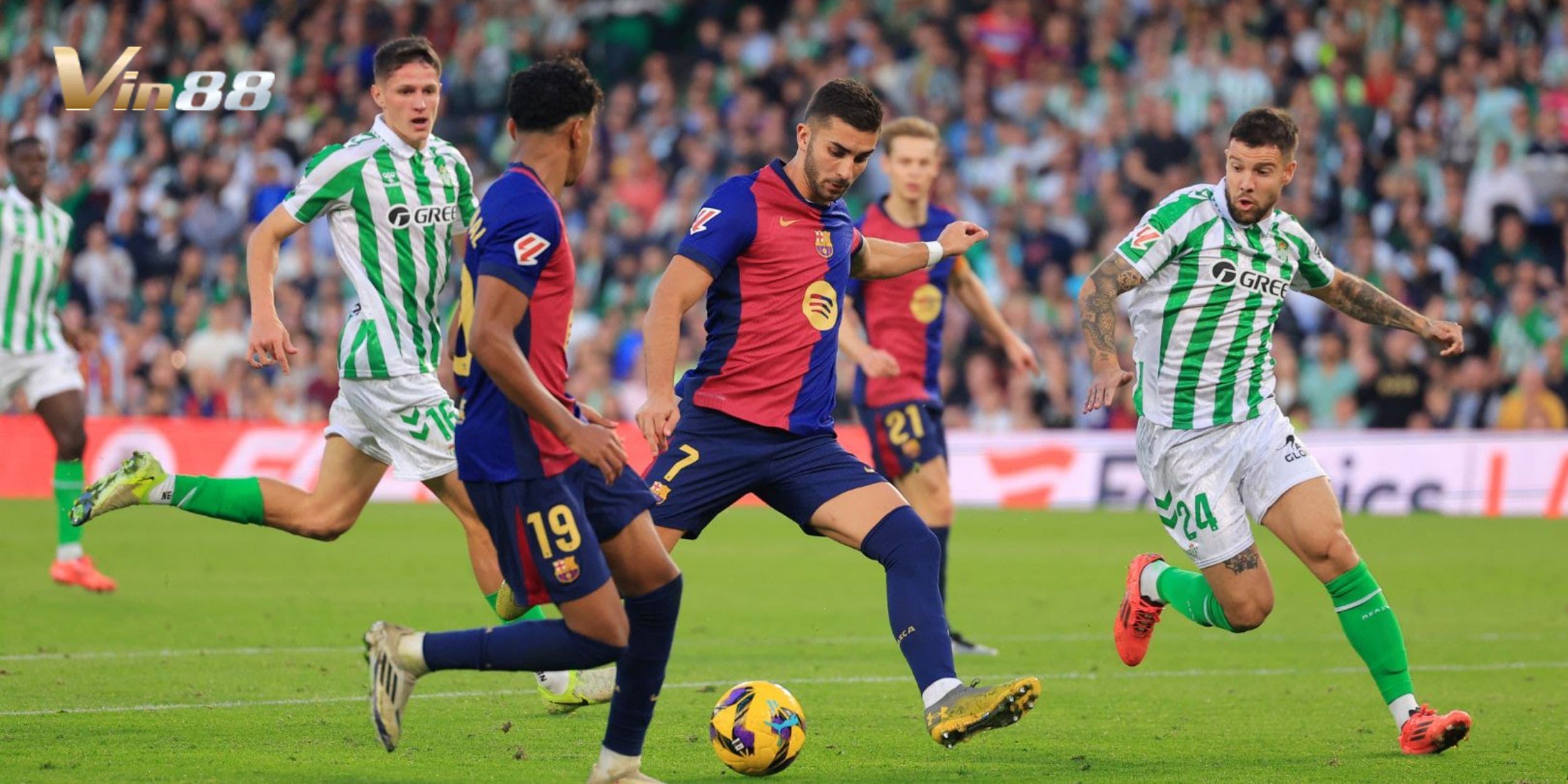 Đội hình ra sân dự kiến của Betis vs Barcelona