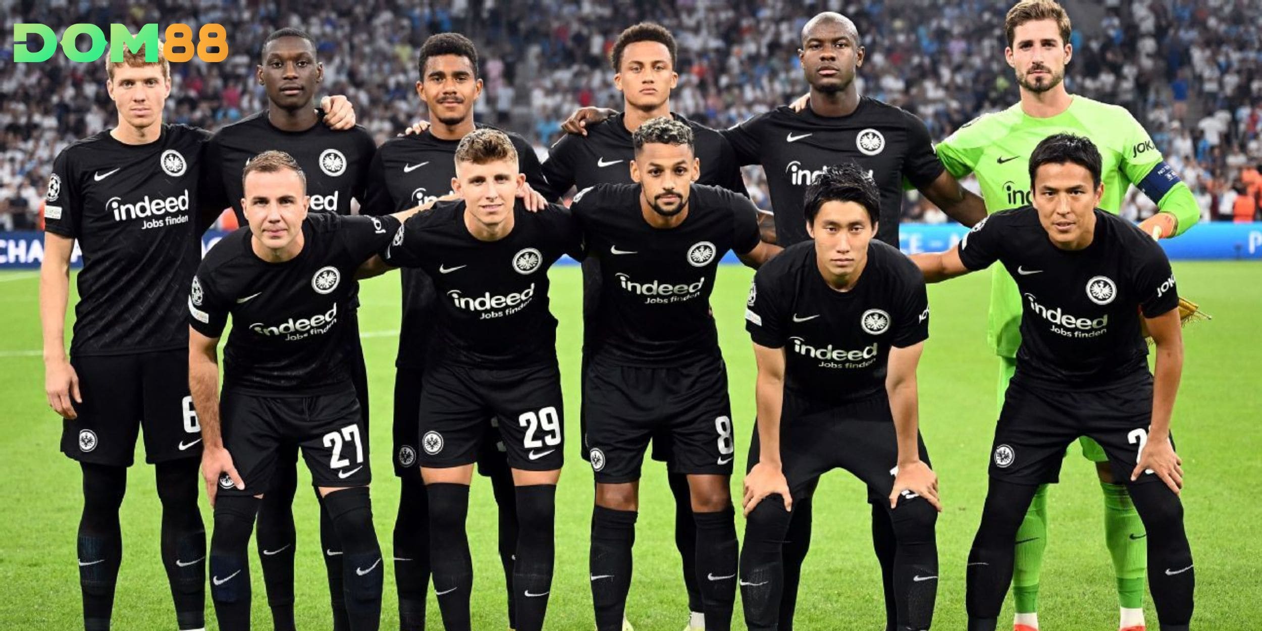 Eintracht Frankfurt có thể chọn sơ đồ 3-4-2-1 để tăng cường chiều rộng ở cánh