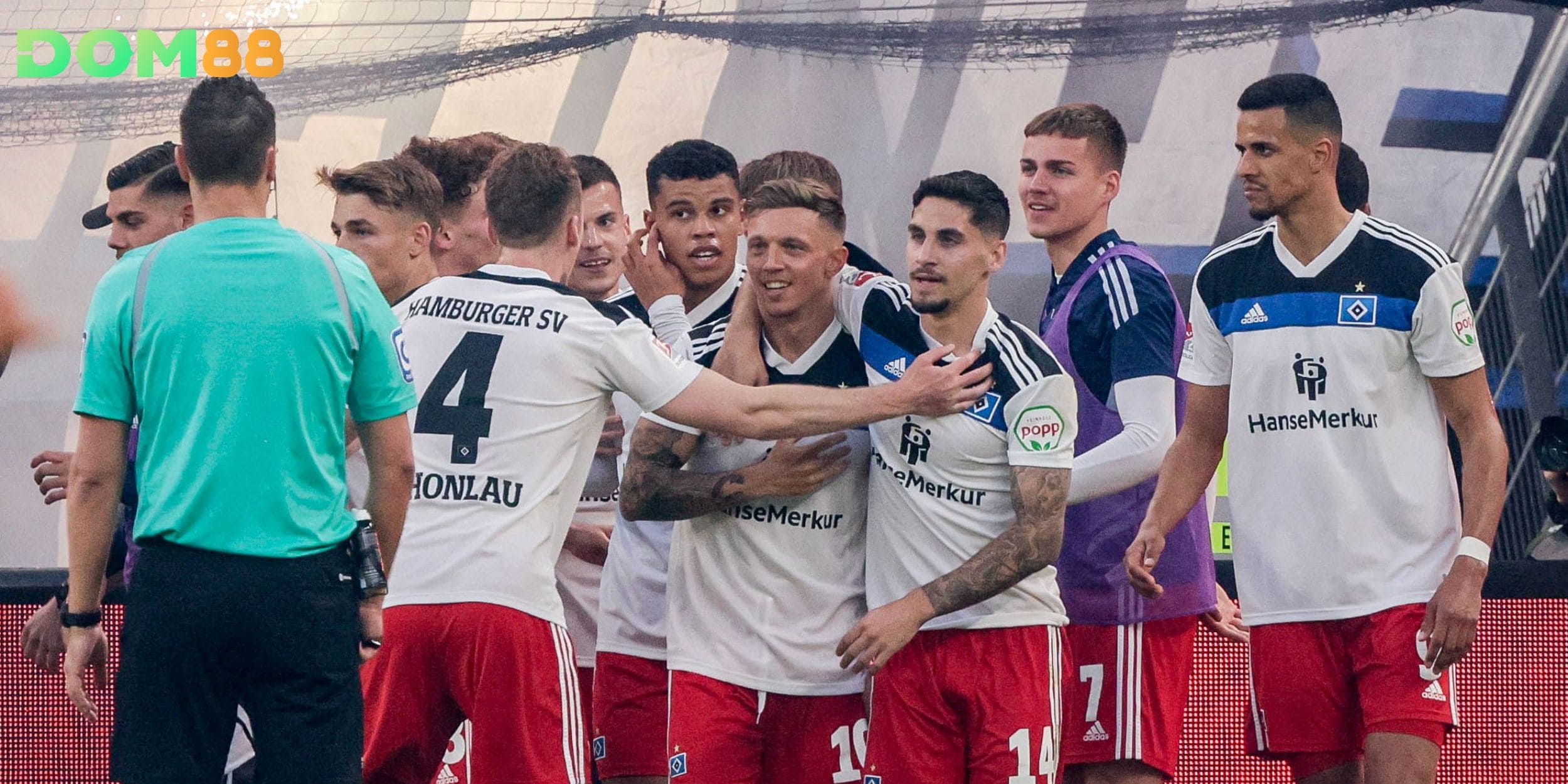 Hamburger SV nổi bật với khả năng tấn công đa dạng và pressing cao
