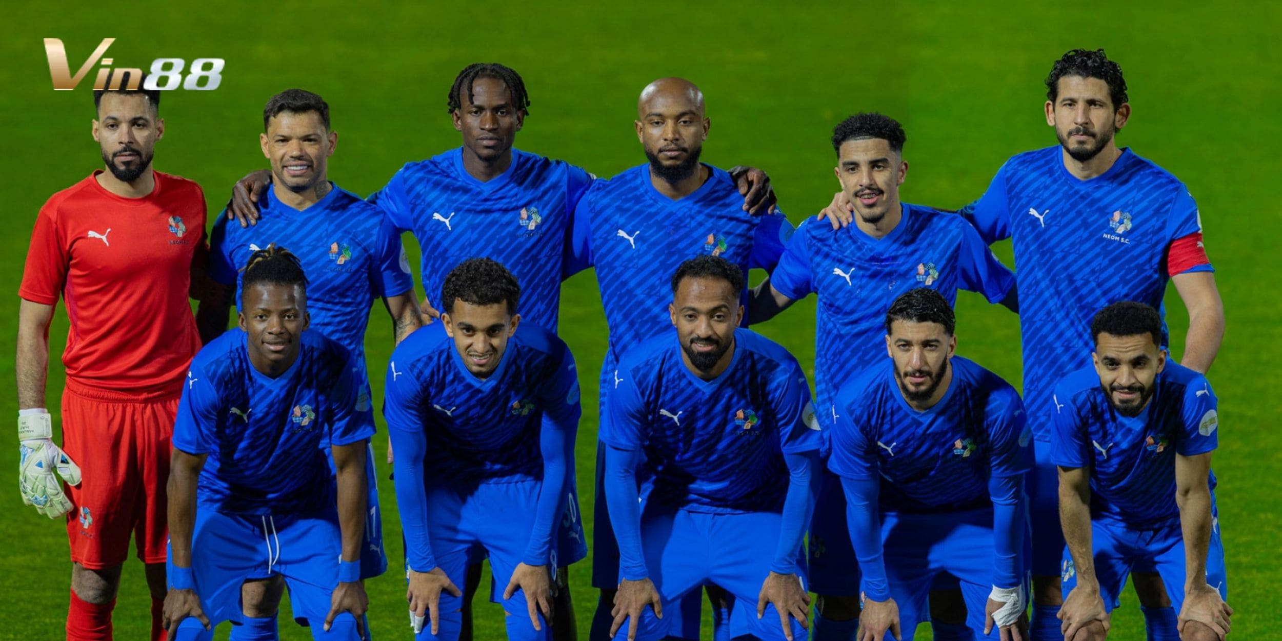 NEOM SC có hàng công đa dạng và hàng thủ vững chắc