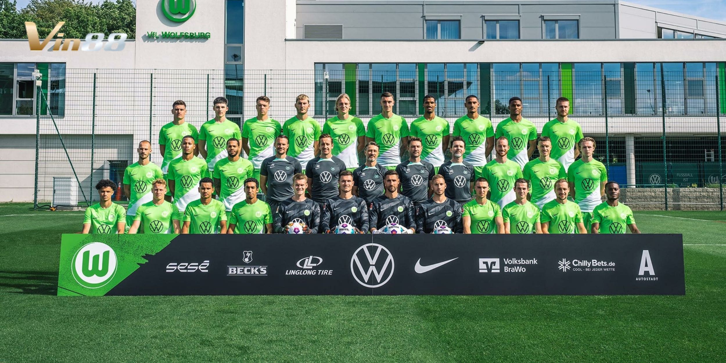 Wolfsburg nổi bật ở khả năng pressing cao và chuyển trạng thái nhanh
