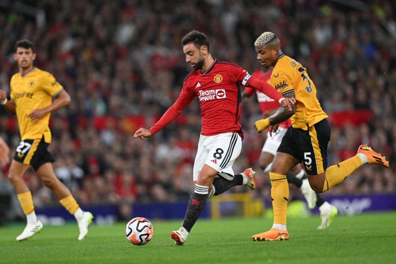 Trước giờ bóng lăn