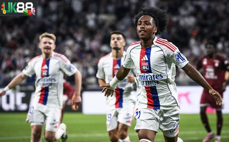 Kèo nhà cái Lyon vs PAOK Thessaloniki uk88