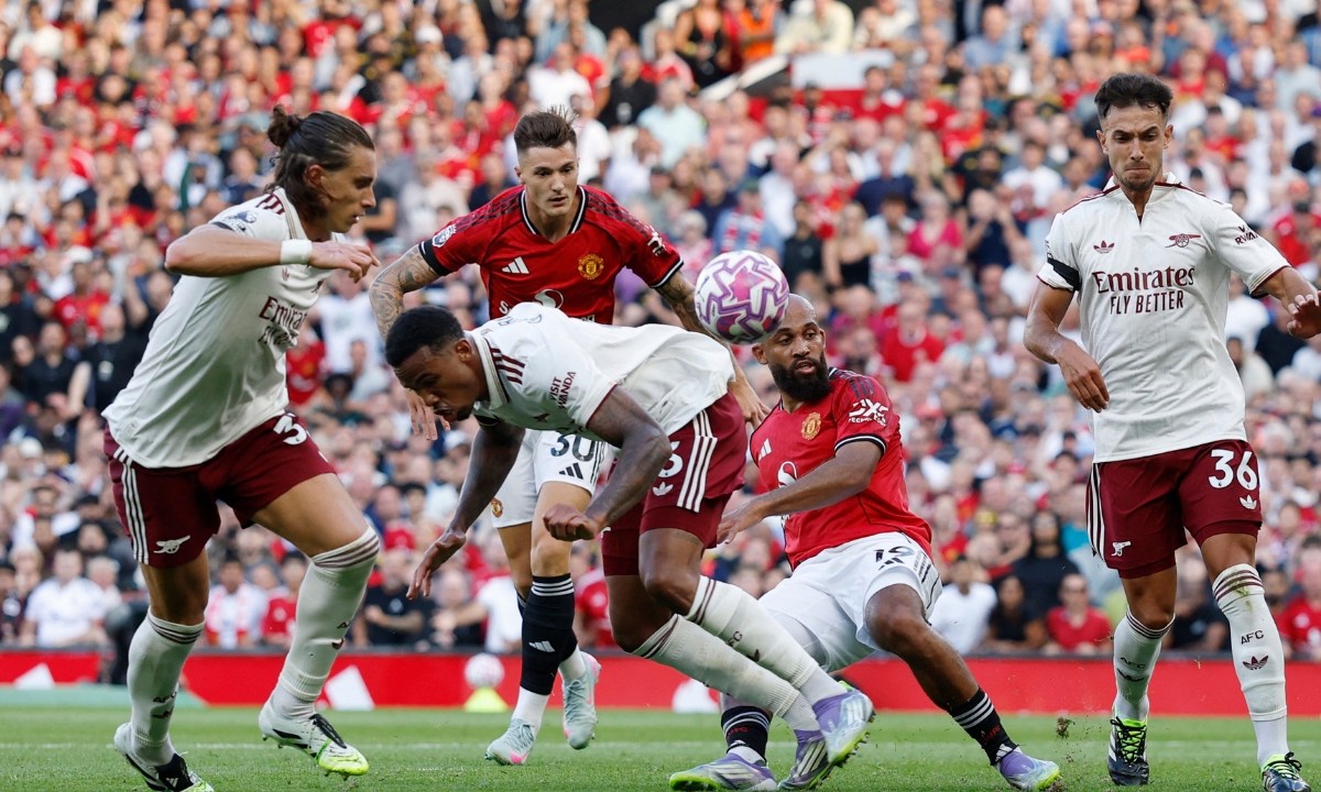 Phân tích phong độ Arsenal vs Man United