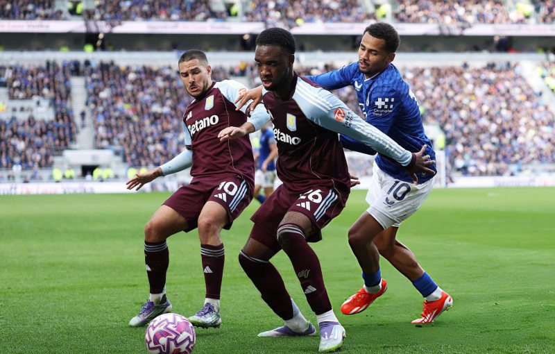 Aston Villa tự tin khuất phục Everton