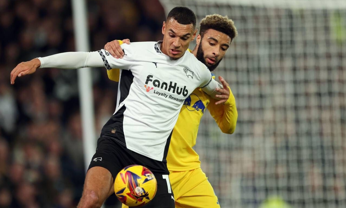 Phân tích phong độ Derby County vs Leeds