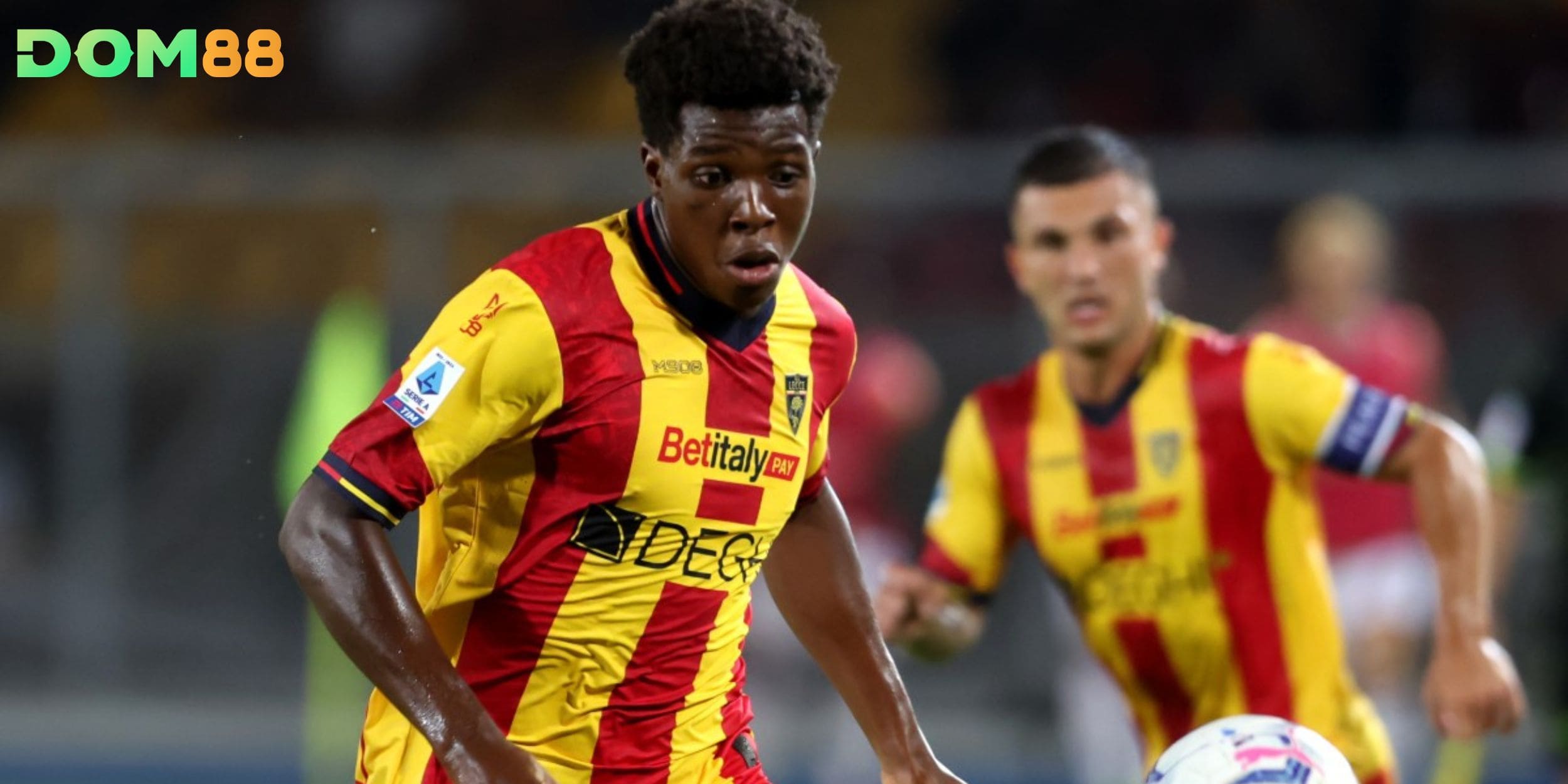 Lecce gặp nhiều khó khăn khi phong độ thiếu ổn định trước tuần 19