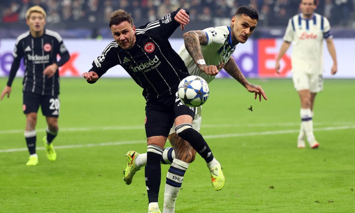 Phân tích phong độ Qarabag vs Frankfurt