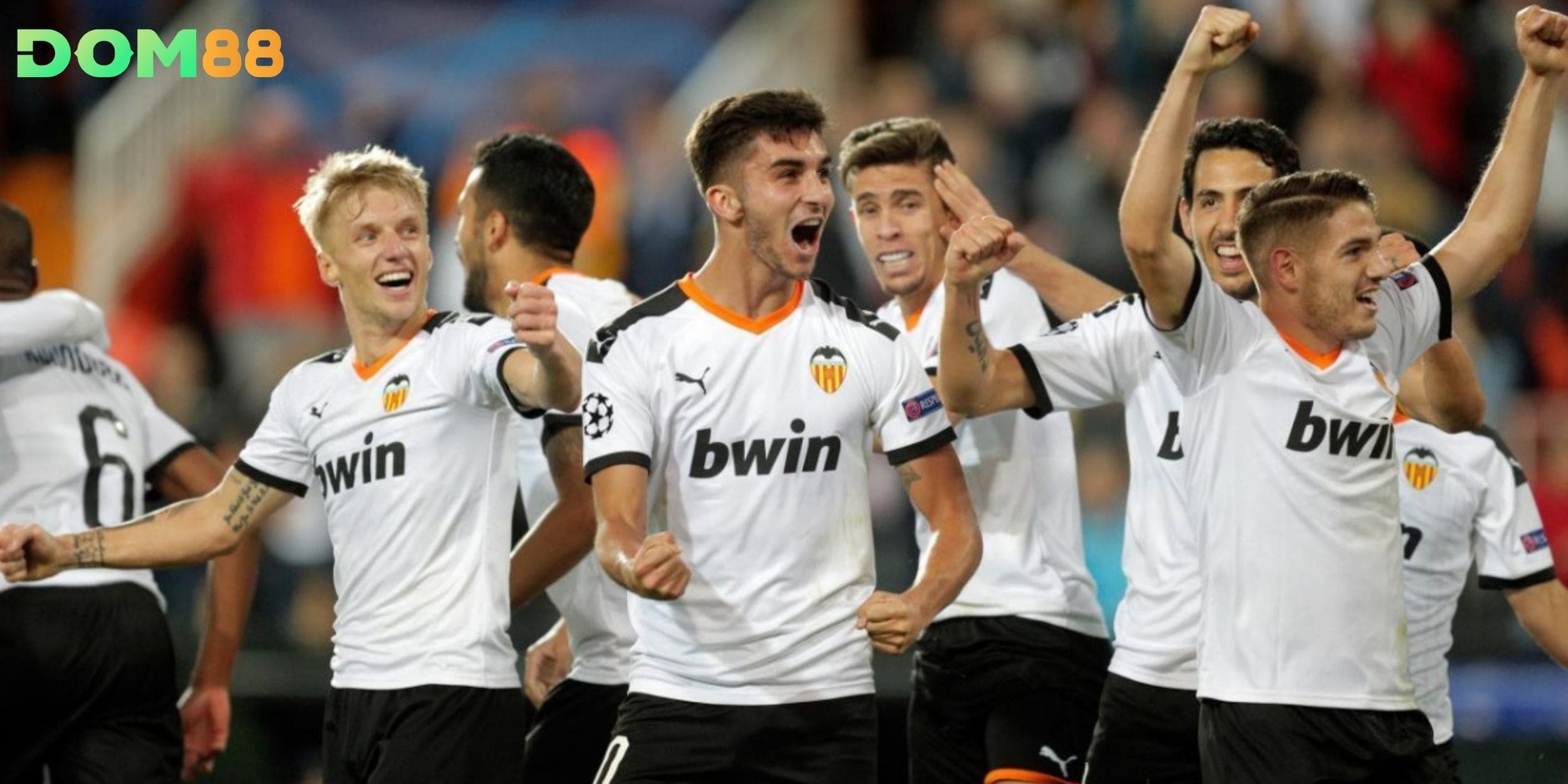 Valencia chịu áp lực trụ hạng khi đứng trong nhóm nguy hiểm