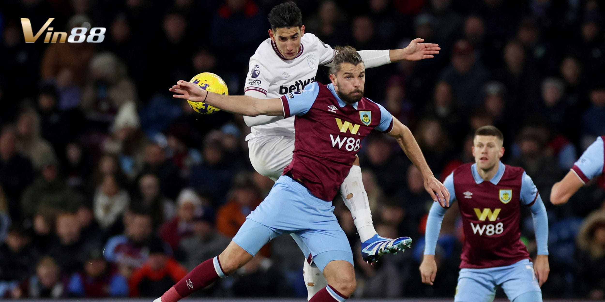 Burnley vs West Ham United được giới chuyên môn đánh giá nghiêng về đội khách