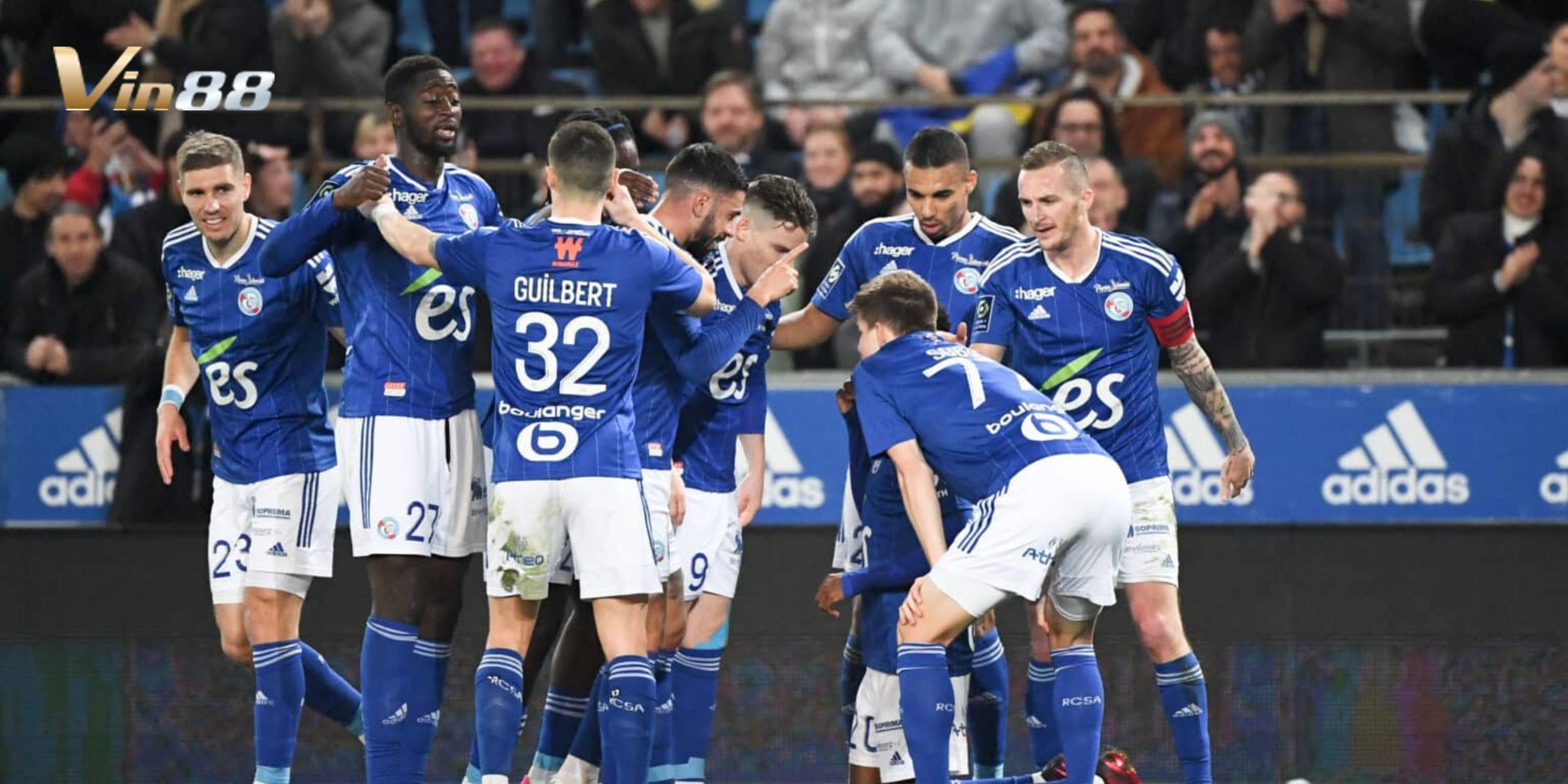 Strasbourg duy trì vị trí ổn định và cạnh tranh nhóm dự cúp