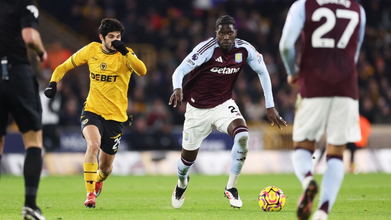 Trước giờ bóng lăn