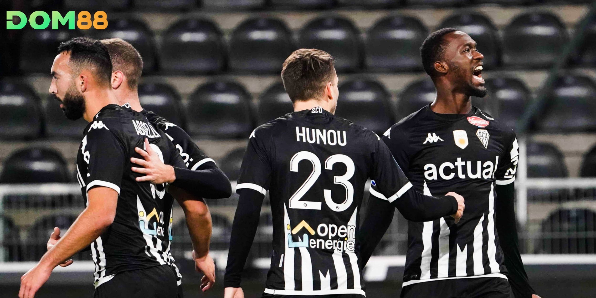 Angers SCO đang đứng thứ 12 trên bảng xếp hạng Ligue 1