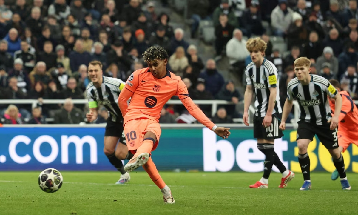 Phân tích phong độ Barcelona vs Newcastle