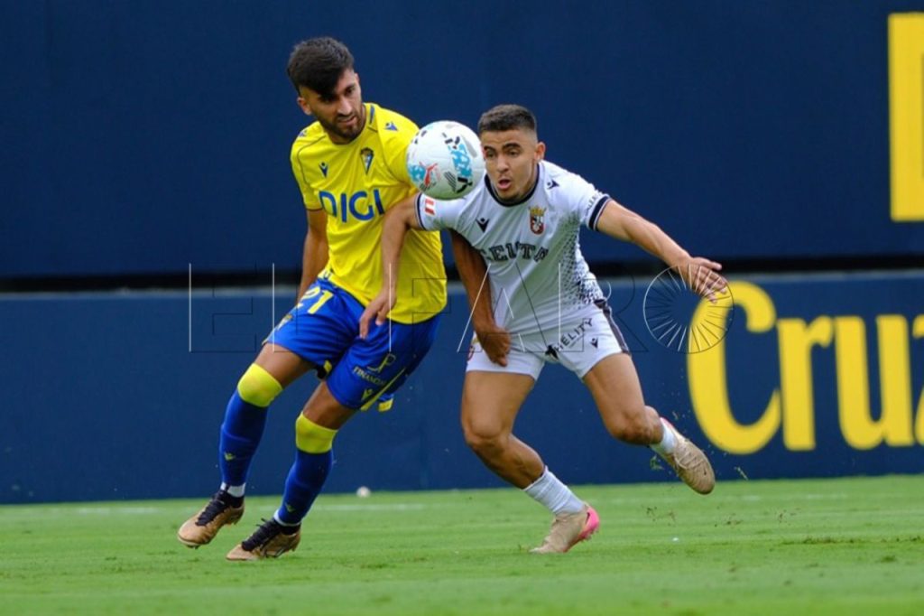 Trước giờ bóng lăn