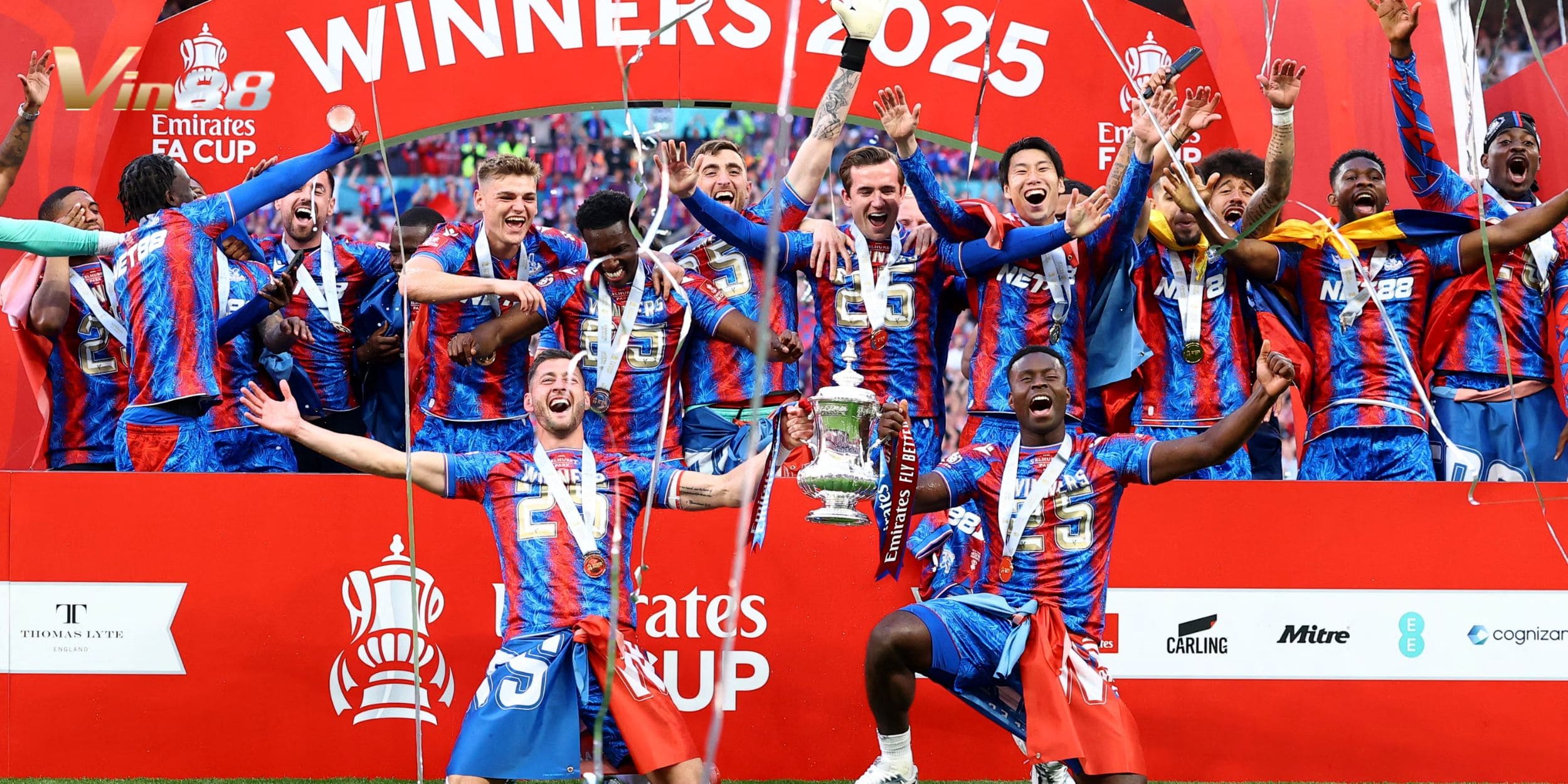 Crystal Palace dự kiến sơ đồ 3-4-2-1 để tăng cường phòng ngự vững chắc